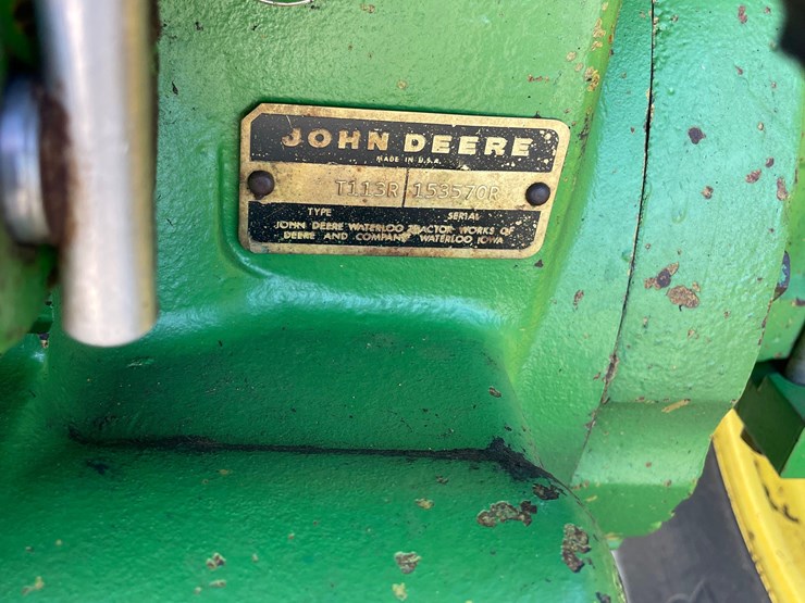 john-deere-3020-image-8