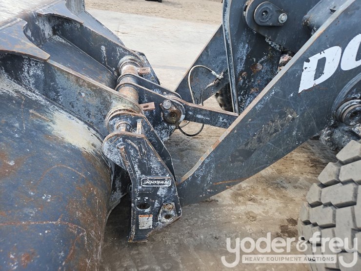 2019-doosan-dl250-5-image-14