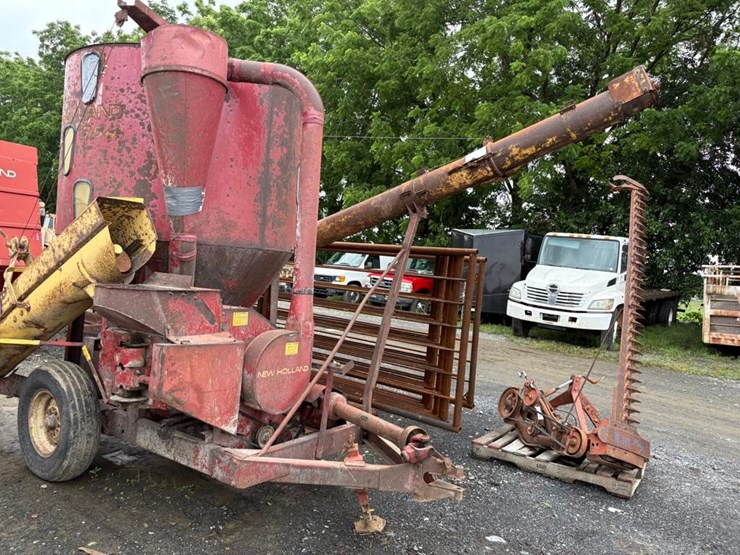 new-holland-354-image-2