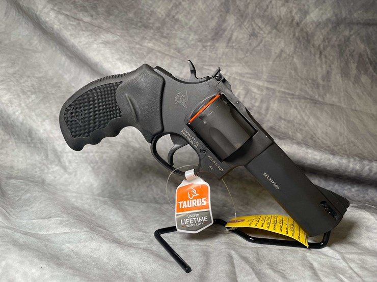 #4534-•-taurus-m44-tracket-44-rem-mag-revolver,-sn:-ael817409-image-3