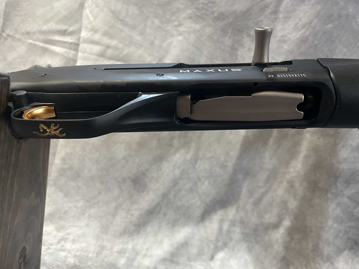 #4607-•-browning-maxus-ii-stalker-12-ga.-semi-auto-shotgun,-sn:-pt-02515yx115-image-11