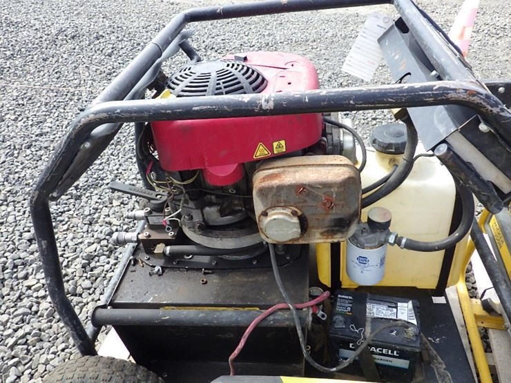caterpillar-660-image-9