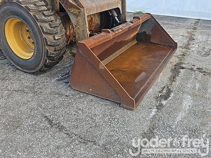 2022-caterpillar-246d3-image-14