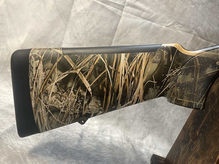 #4617-•-stoeger-m3000-12-ga.-semi-auto-shotgun,-sn:-75-h22yt-053184-image-4