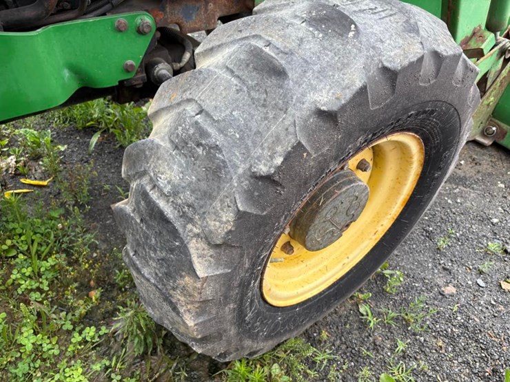 john-deere-5520-image-19