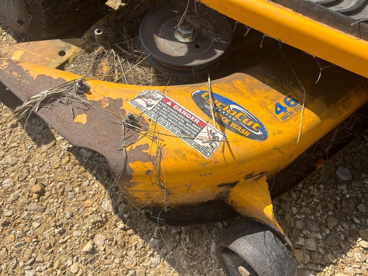 cub-cadet-lt1046-image-4