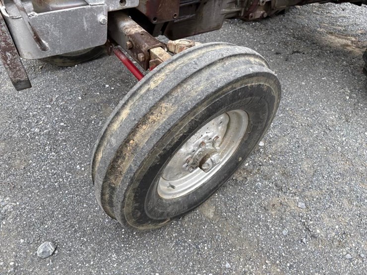 massey-ferguson-165-image-9