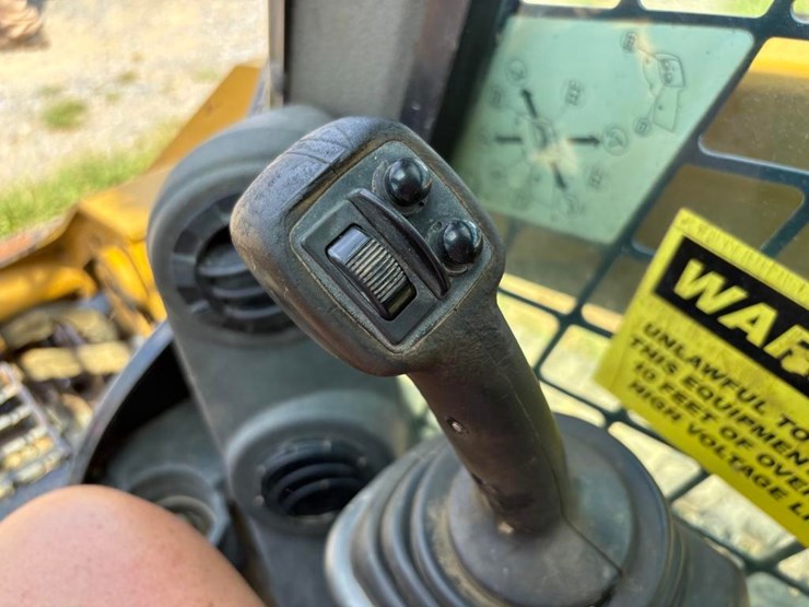 2014-caterpillar-289d-image-24