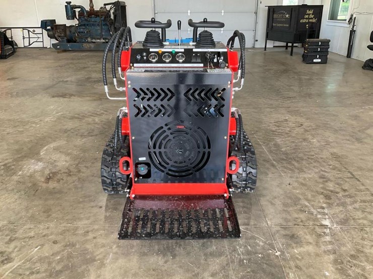 #1012-•-unused-future-ft380r-mini-skid-steer-image-3