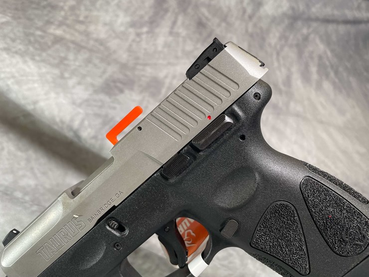 #4538-•-taurus-g2c-40-s&w-pistol,-sn:-agc106105-image-17