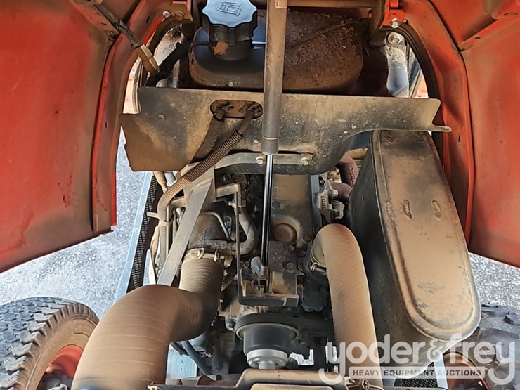 2020-kubota-l2501dt-image-14