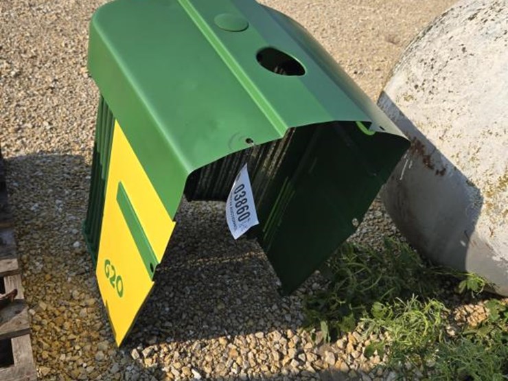 #3860-•-john-deere-620-0r-60-grill-image-8