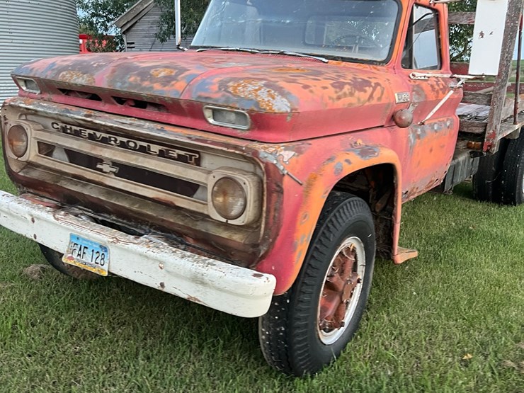 1960-chevy-truck,-not-running-image-1