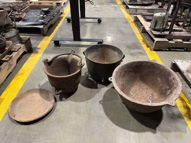 cast-iron-pots-image-2