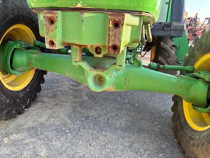 2020-john-deere-5065e-image-10