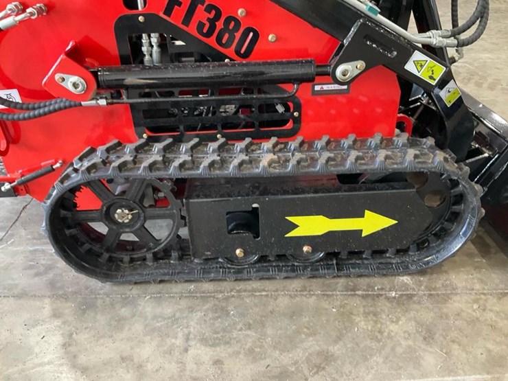 #1012-•-unused-future-ft380r-mini-skid-steer-image-43