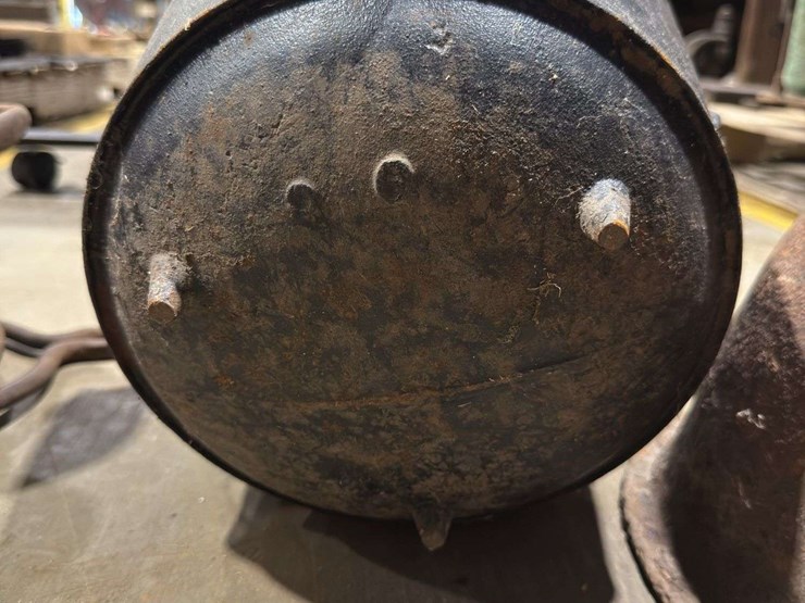 cast-iron-pots-image-8