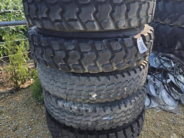 #3845-•-(5)-12.00r24-tires-and-rims-image-1