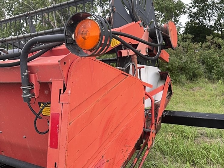 24’-massey-ferguson-soybean-header-image-14