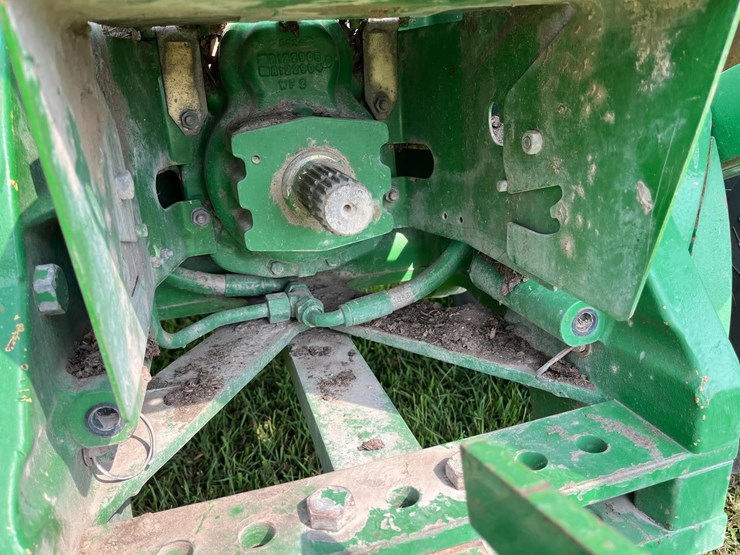 john-deere-8300-image-14