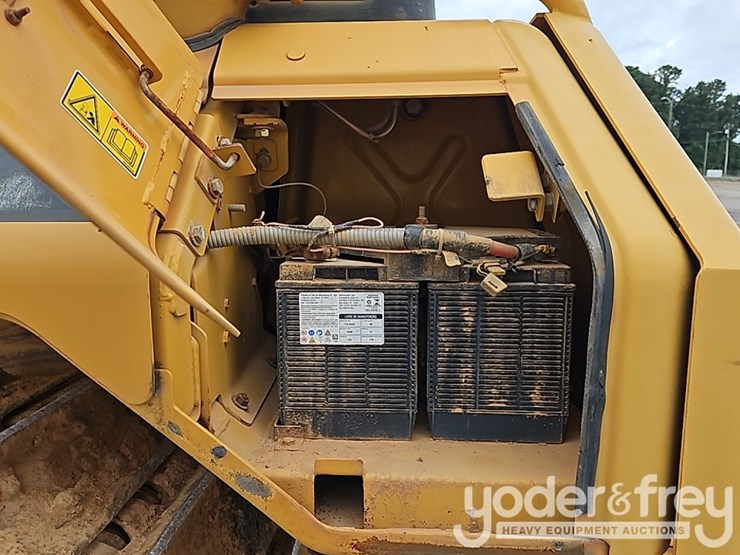 2008-caterpillar-d6n-xl-image-24