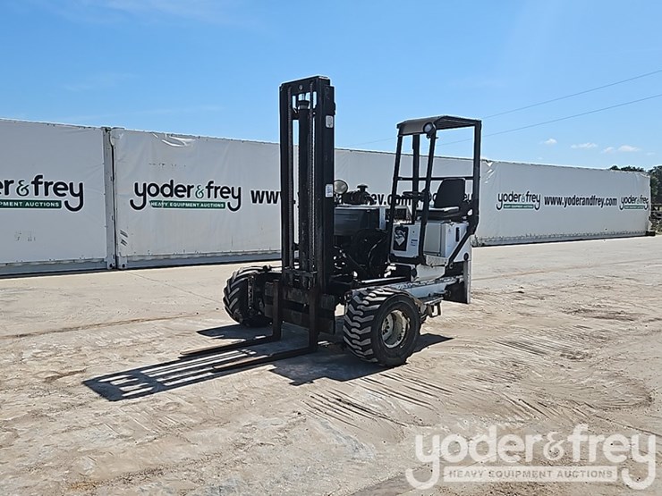 2004-moffett-m5500-image-2
