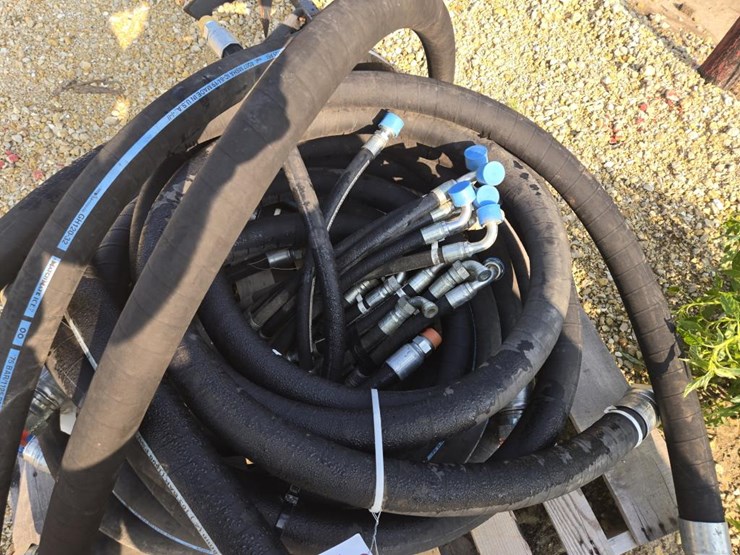 #3884-•-new-hydraulic-hoses-image-8