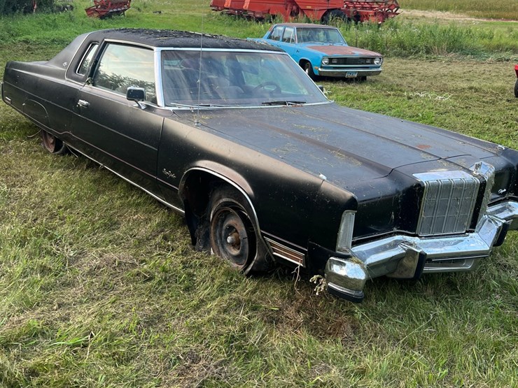 1978-chrysler-new-yorker-2-door-car,-engine-disassembled,-glass-is-good,-leaf-springs-image-37