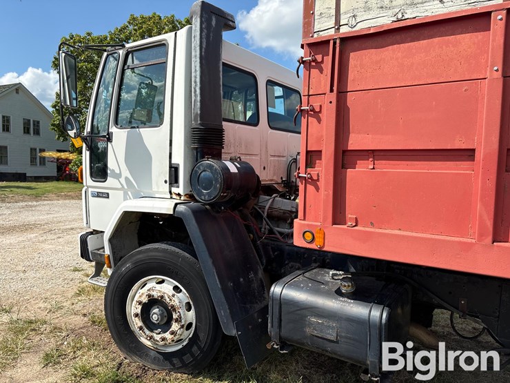 1990-ford-cargo-image-10