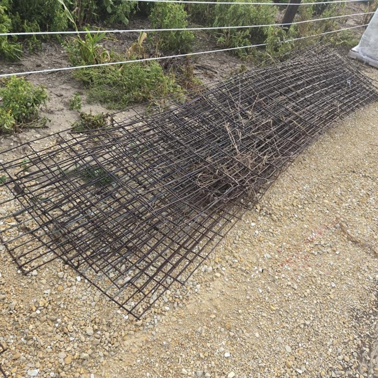 #3924 • STACK OF HOG PANELS