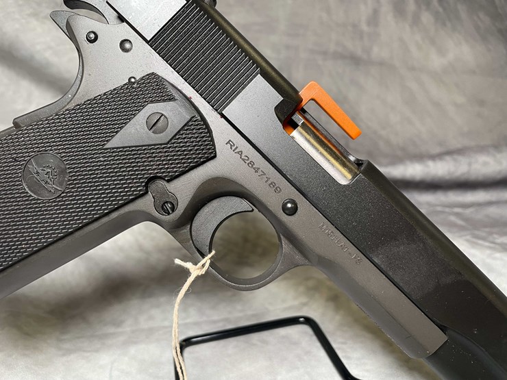 #4533-•-rock-island-arms-m1911-a1-fs-45-auto-pistol,-sn:-ria2847189-image-9