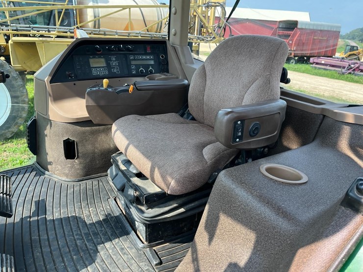 john-deere-8410-image-21