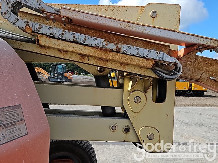 2019-jlg-450aj-image-9