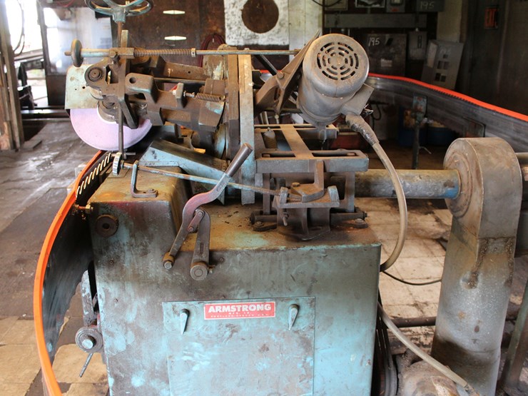 armstrong-#4-rh-band-saw-sharpener-w/-clamp-&-stands-image-2