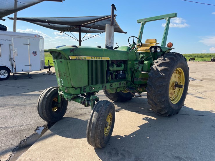 john-deere-3020-image-2