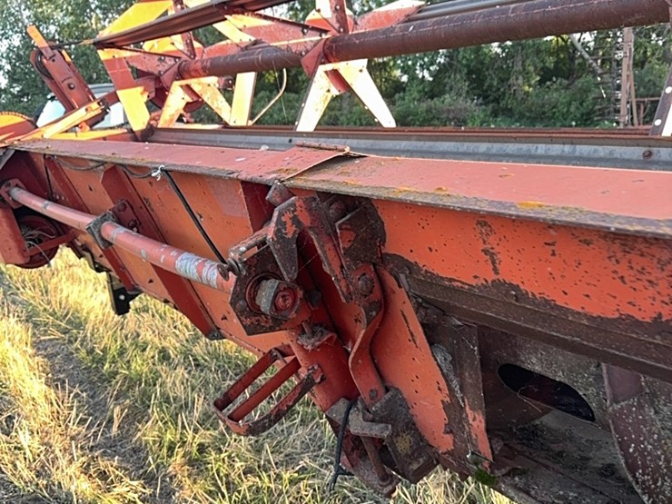 20’-straight-head,-massey-header-image-14