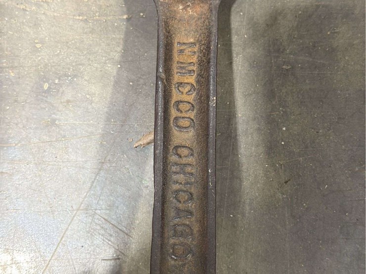cast-iron-train-caboose-coal-shovels-image-5