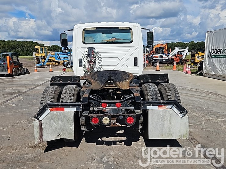 2006-international-durastar-4300-image-12
