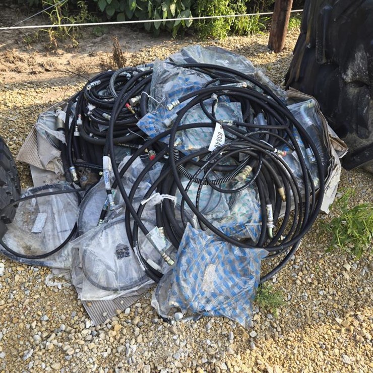 #3846 • BOX OF ASSORTED HYDRAULIC HOSES