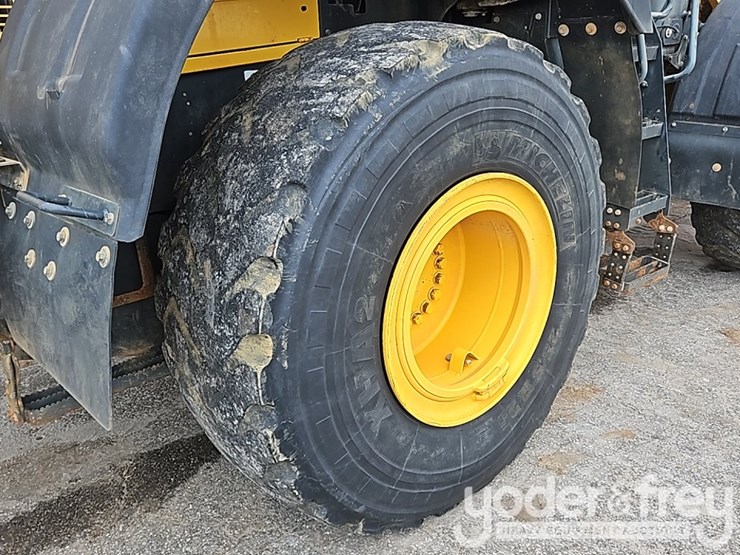 komatsu-wa380-image-16