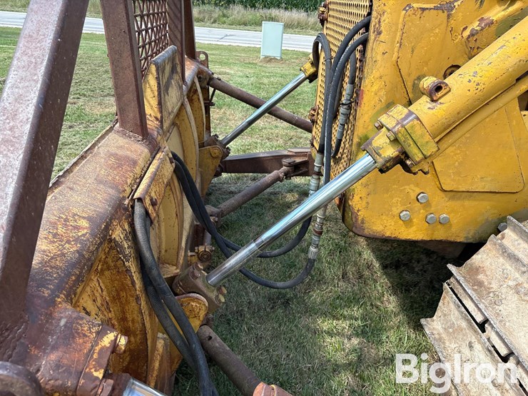 caterpillar-d6c-image-15