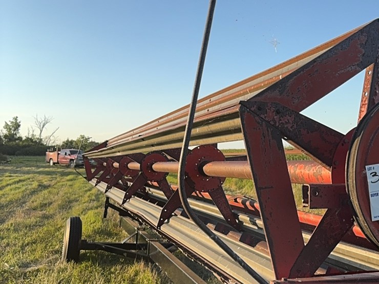 20’-straight-head,-massey-header-image-4