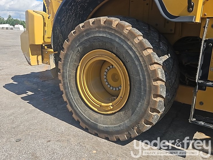 2021-caterpillar-962m-image-10