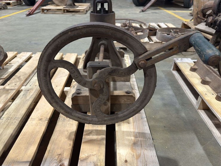 cider-press-image-4