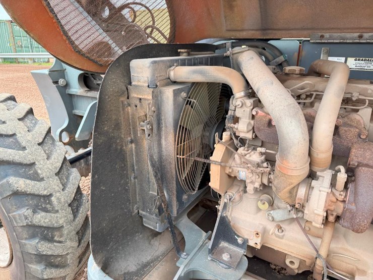 2004-jlg-g6-42a-image-36