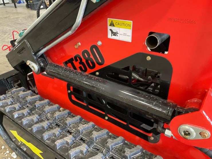 #1012-•-unused-future-ft380r-mini-skid-steer-image-28