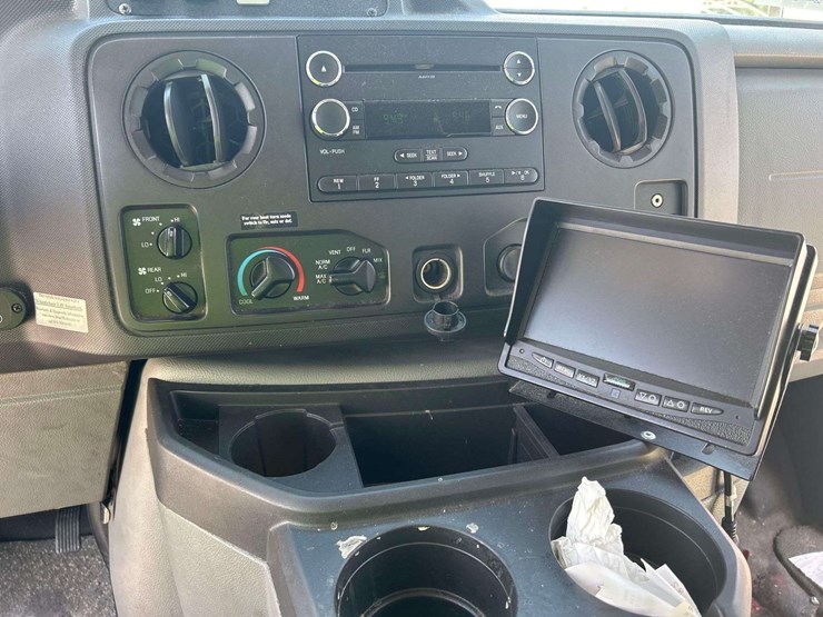 2019-ford-e450-image-18
