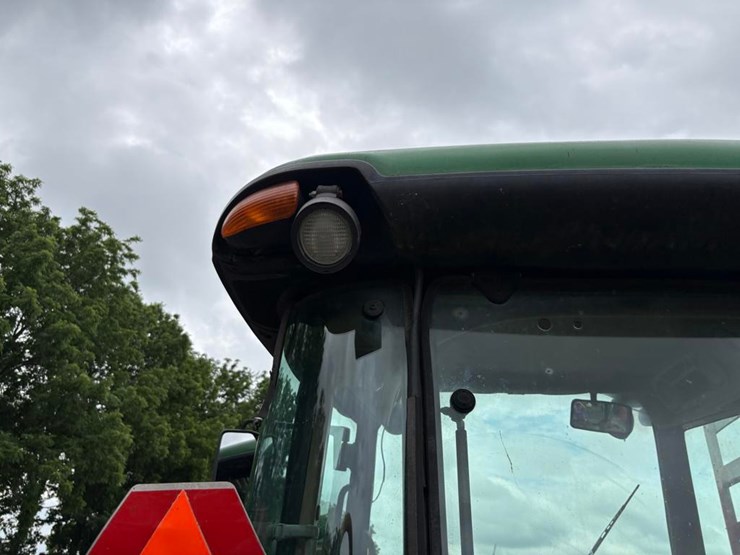 john-deere-5520-image-12
