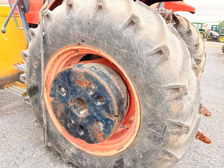kubota-m108s-image-12