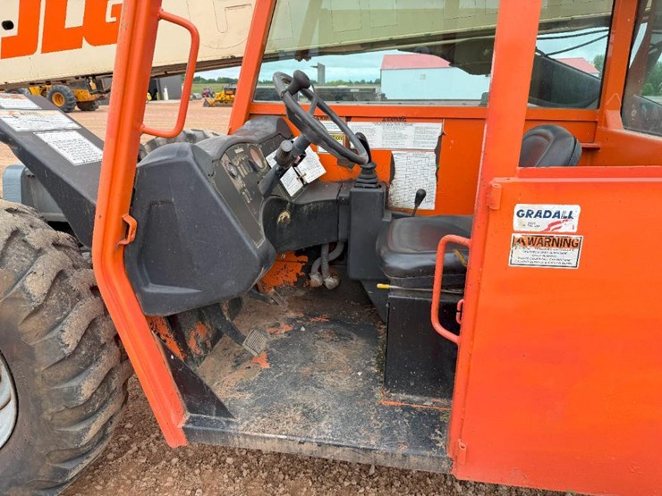 2004-jlg-g6-42a-image-39